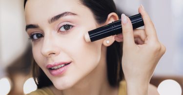 איך להסתיר פיגמנטציה בהריון עם איפור